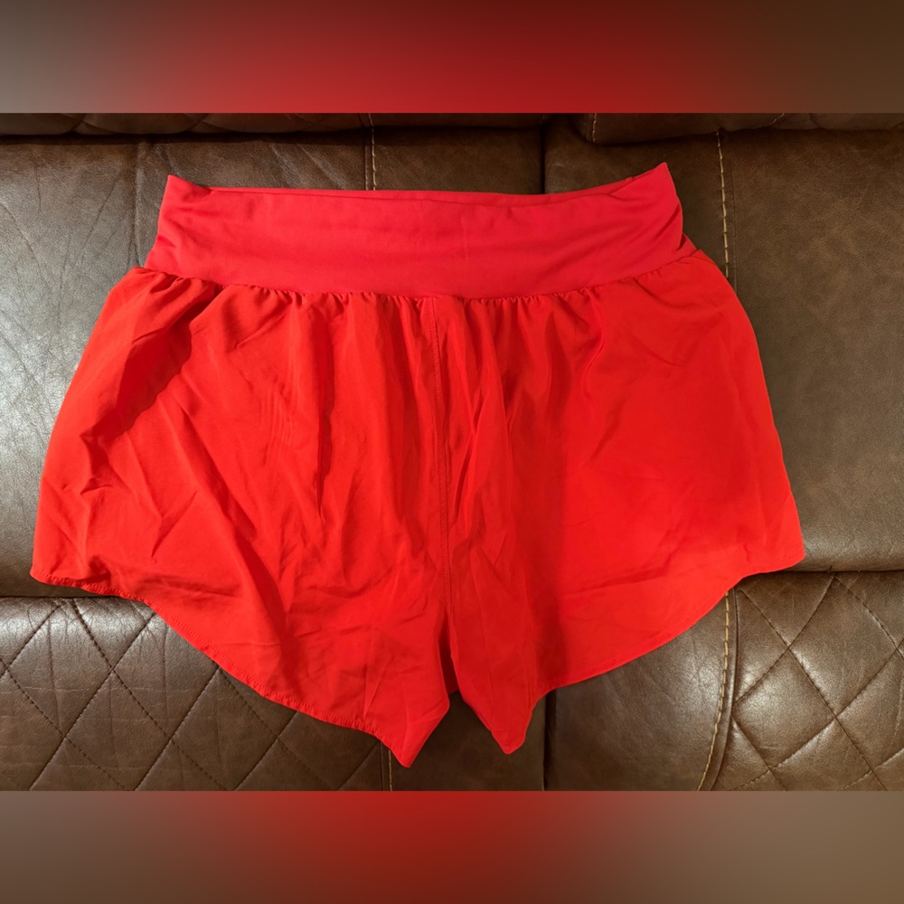 Fabletics Sun Chaser Athletic Shorts - Picture 4 of 5